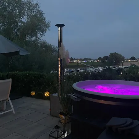 Luxus Hafenblick * Lathum