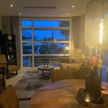 Luxus Hafenblick Vakantiehuis Lathum